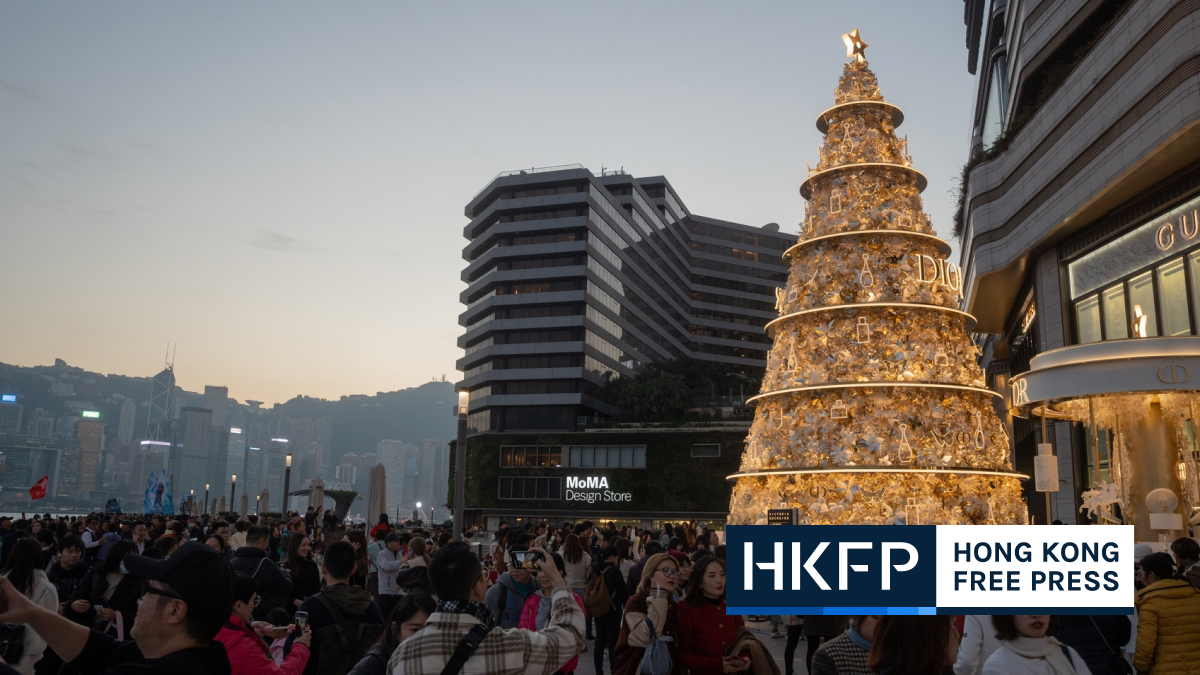 Hong Kong residents make over 1.32 million outbound trips during Christmas holiday weekend